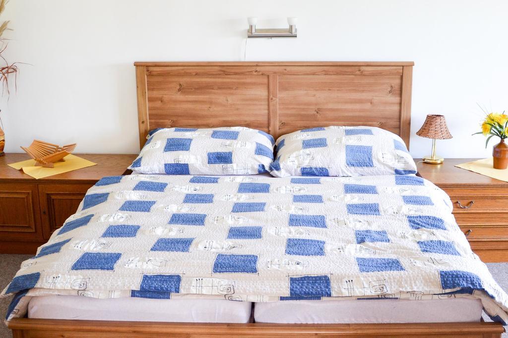 Guest House Kuks Екстериор снимка