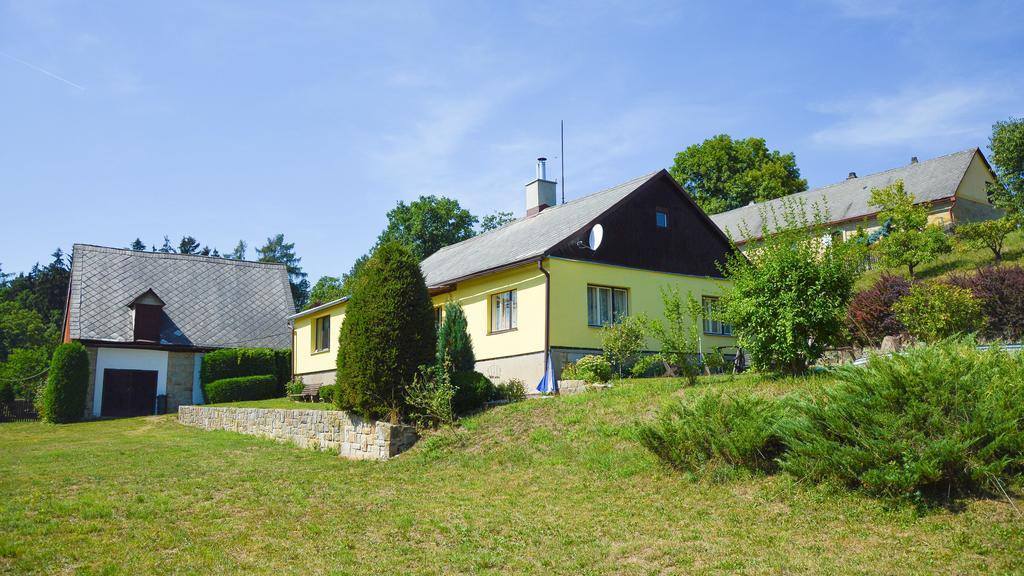 Guest House Kuks Екстериор снимка