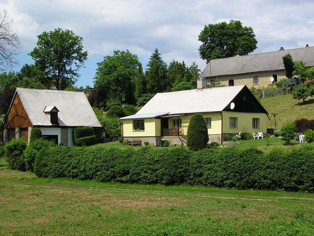 Guest House Kuks Екстериор снимка